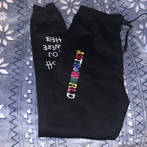Never warn Travis Scott Astroworld joggers!